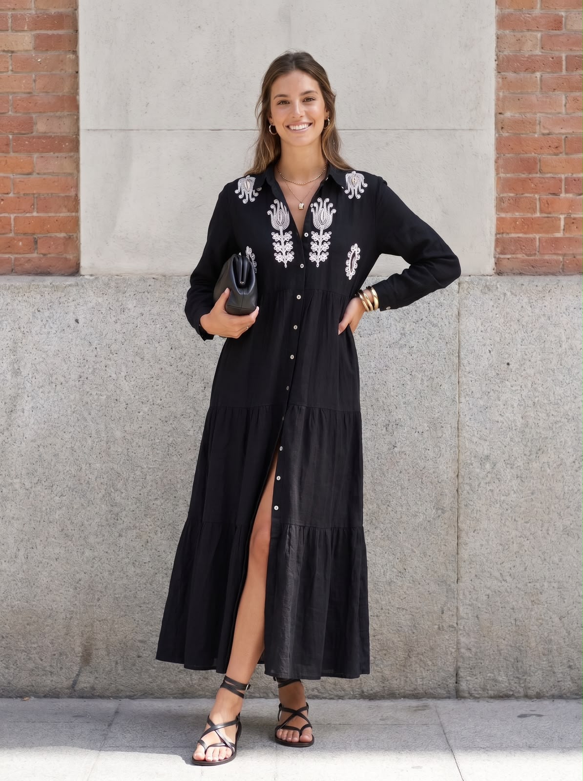 VESTIDO NOIR BORDADO