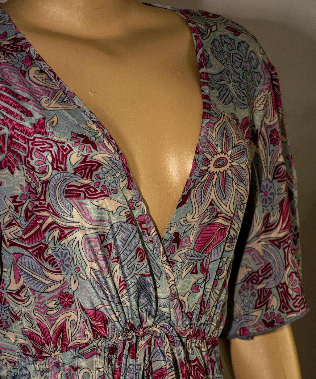 VESTIDO MIDI FLORAL LAVANDA FUCHSIA