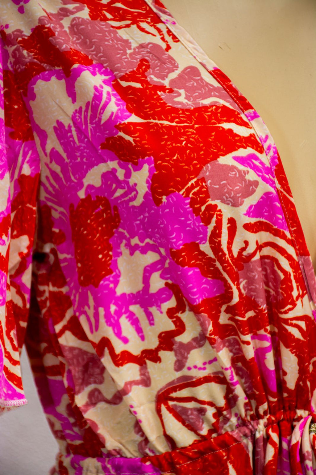 VESTIDO MIDI FLORAL PINK SUNRISE